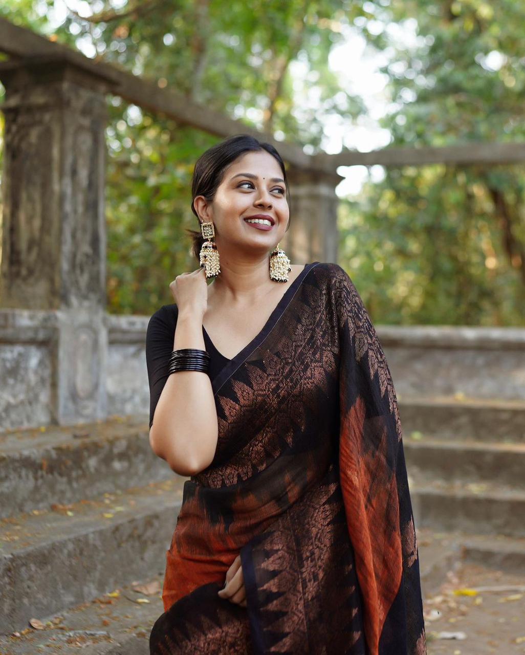 Black and Brown double side temple korvai cotton saree.